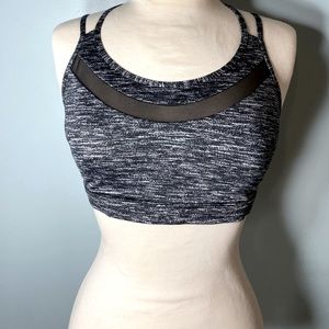Victorias Secret Sports Bra SZ S/M No Tags Worn once